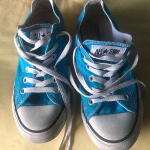 Teal converse